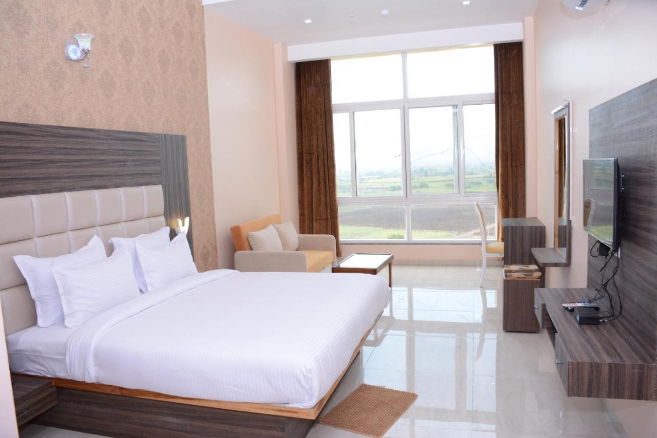Ratnaa Resort Khamshet Eksteriør billede
